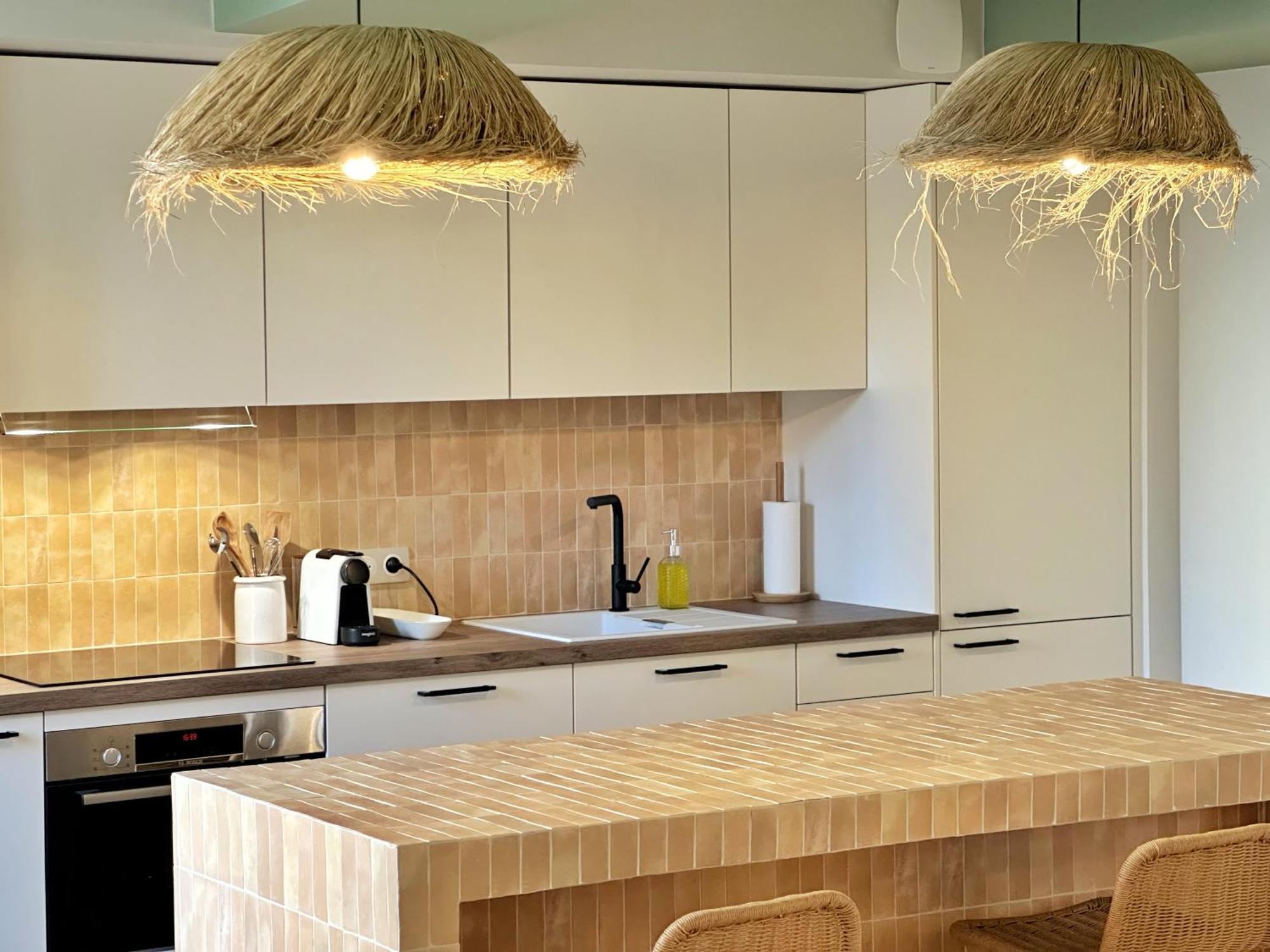 La Maison Cavet 5 Appartements De Standing Au Coeur Du Village Санари-сюр-Мер Екстериор снимка