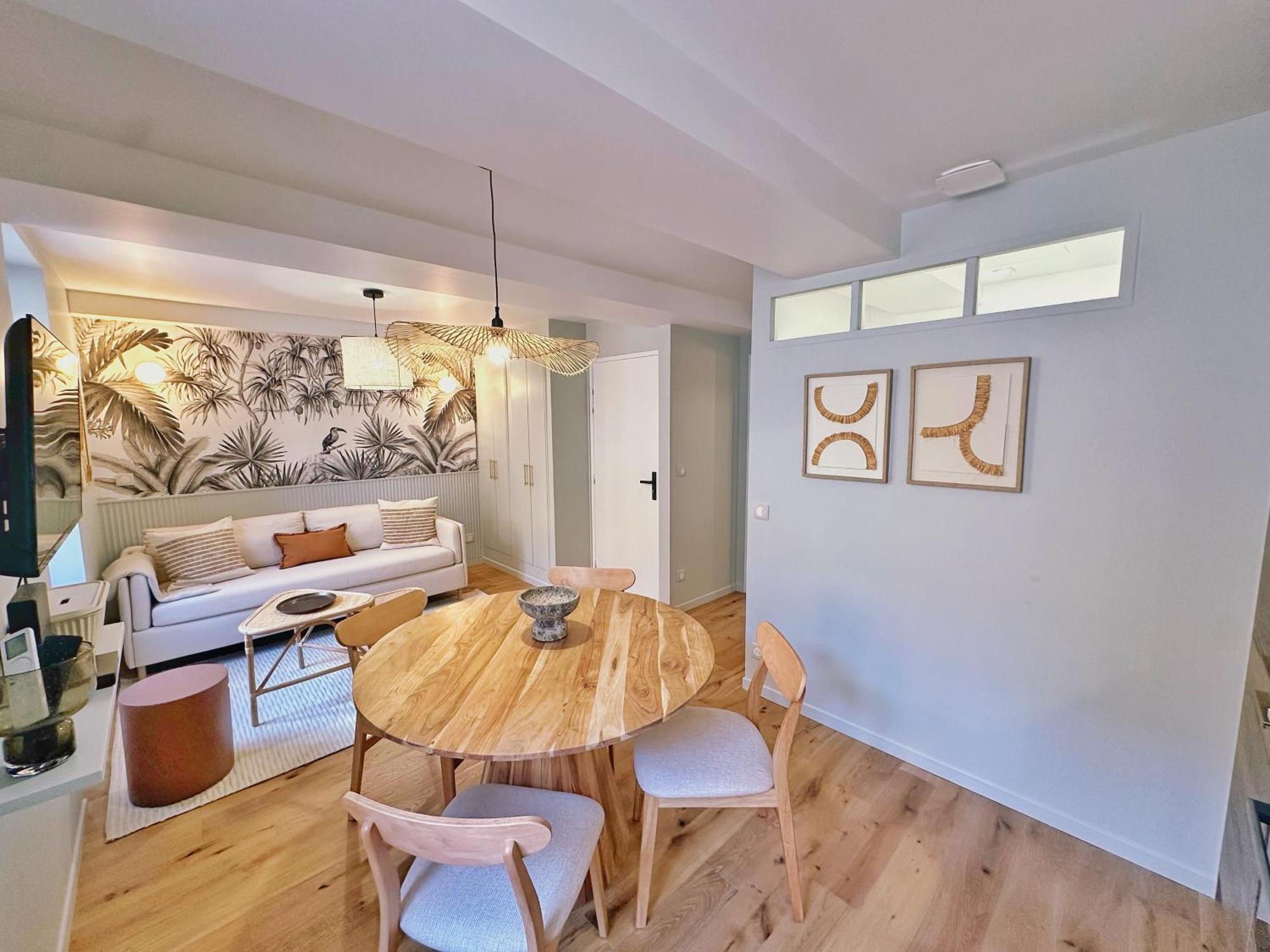 La Maison Cavet 5 Appartements De Standing Au Coeur Du Village Санари-сюр-Мер Екстериор снимка