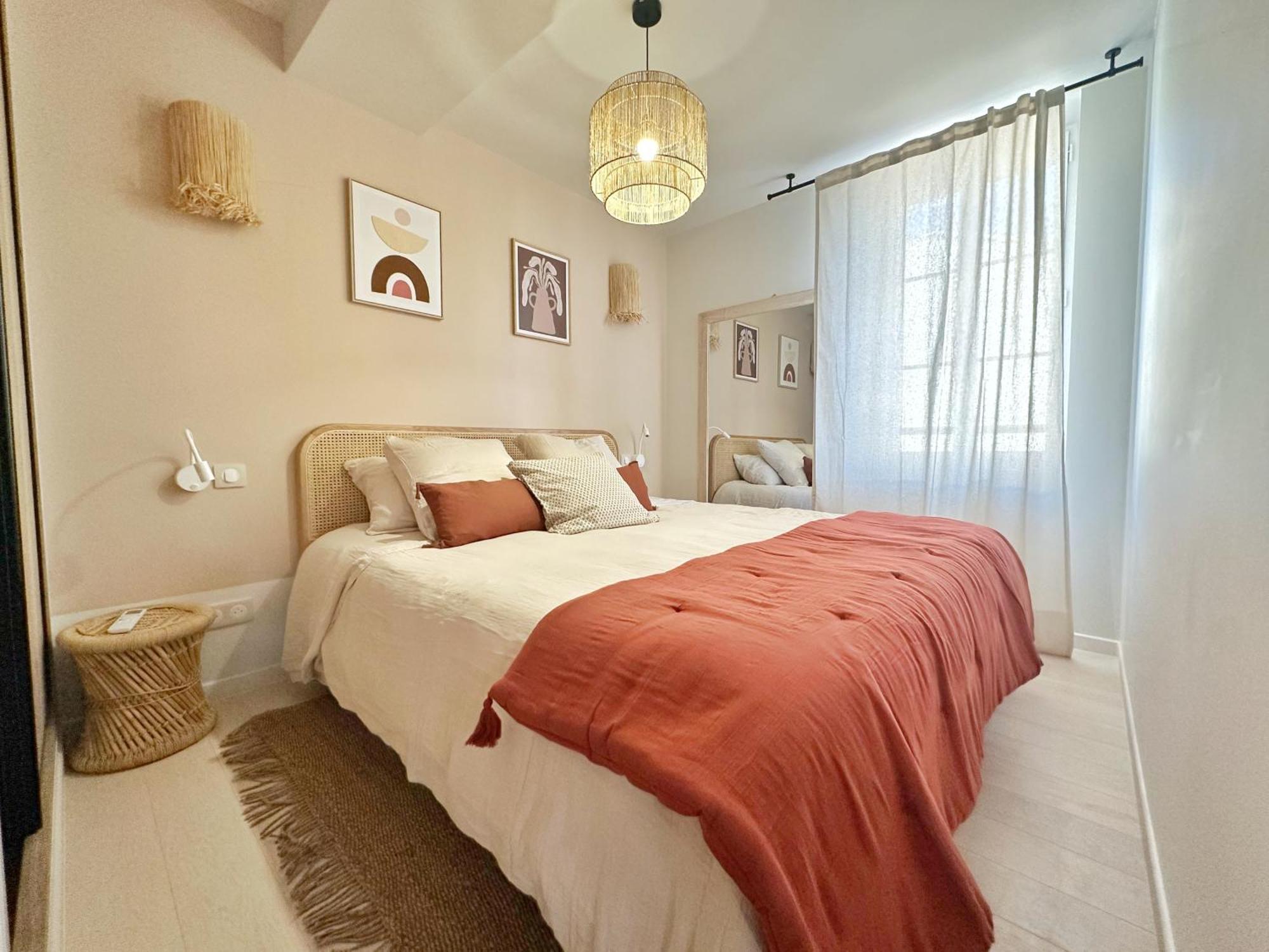 La Maison Cavet 5 Appartements De Standing Au Coeur Du Village Санари-сюр-Мер Екстериор снимка