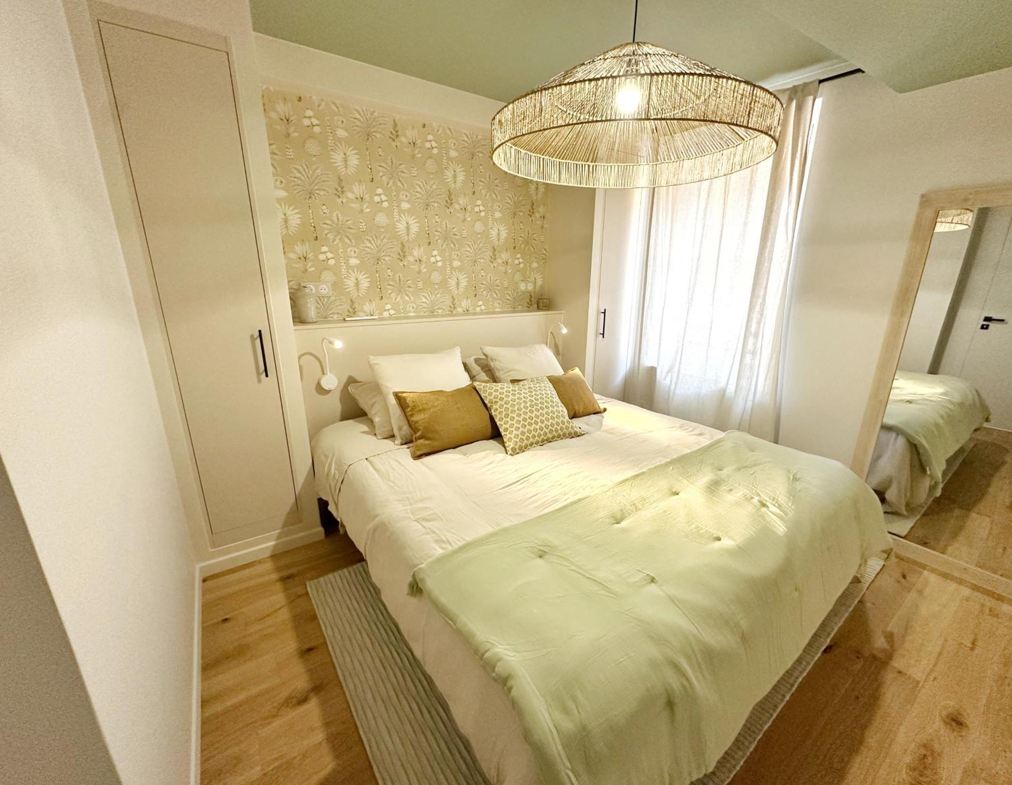 La Maison Cavet 5 Appartements De Standing Au Coeur Du Village Санари-сюр-Мер Екстериор снимка